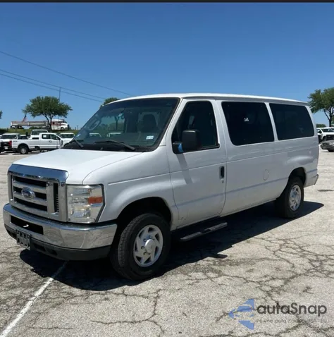 2013 Ford Econoline E350 Super Duty Wagon from USA, damaged, VIN 1FBNE3BL4DDA99277
